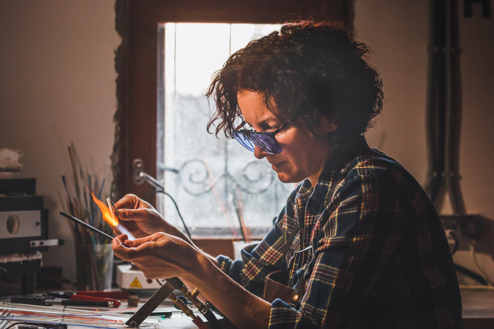 Choosing the Right Lampworking Safety Glasses