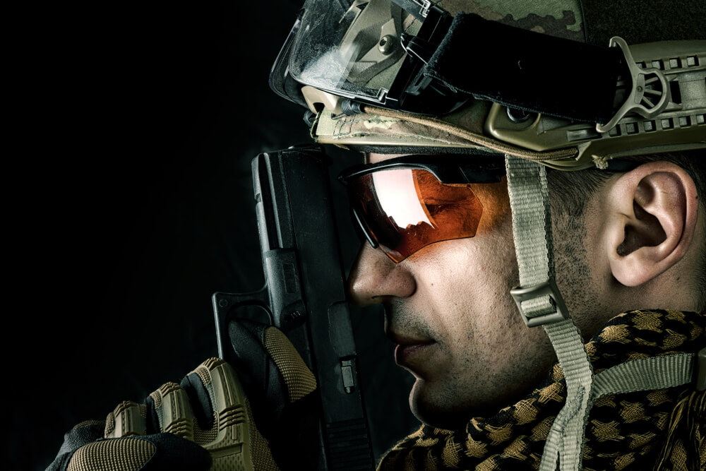 How Military and Tactical Goggles Enhance Battlefield Performance?