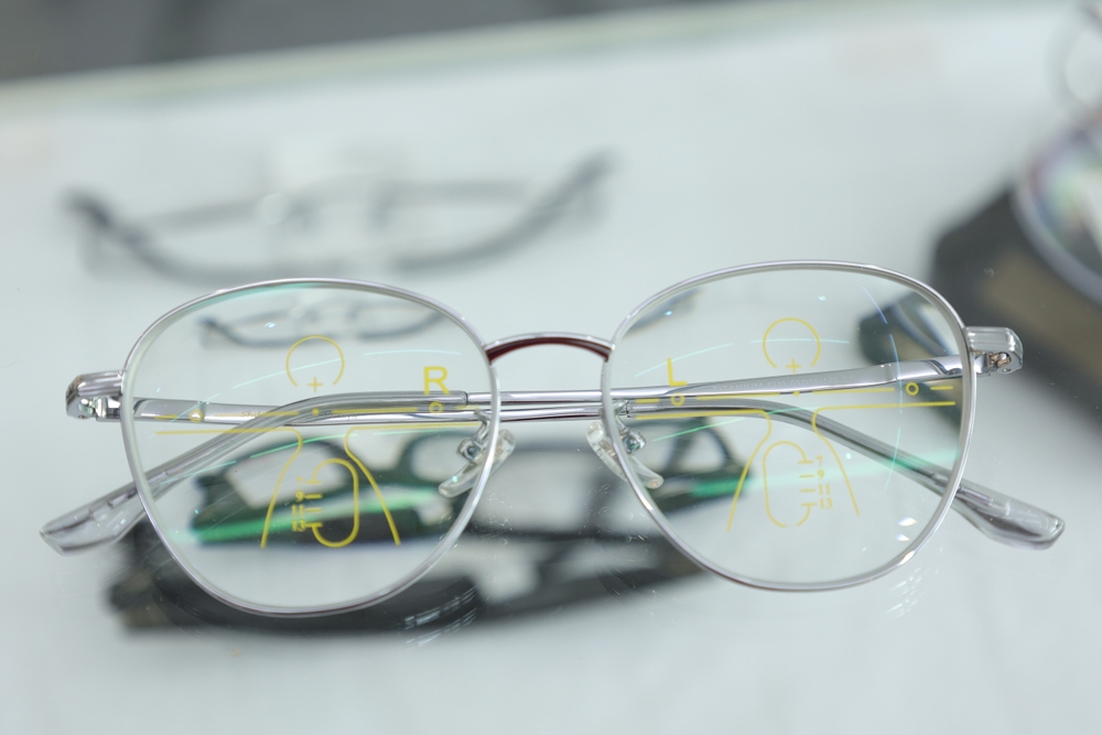 Progressive Lenses: How To Tell If They Are Correct
